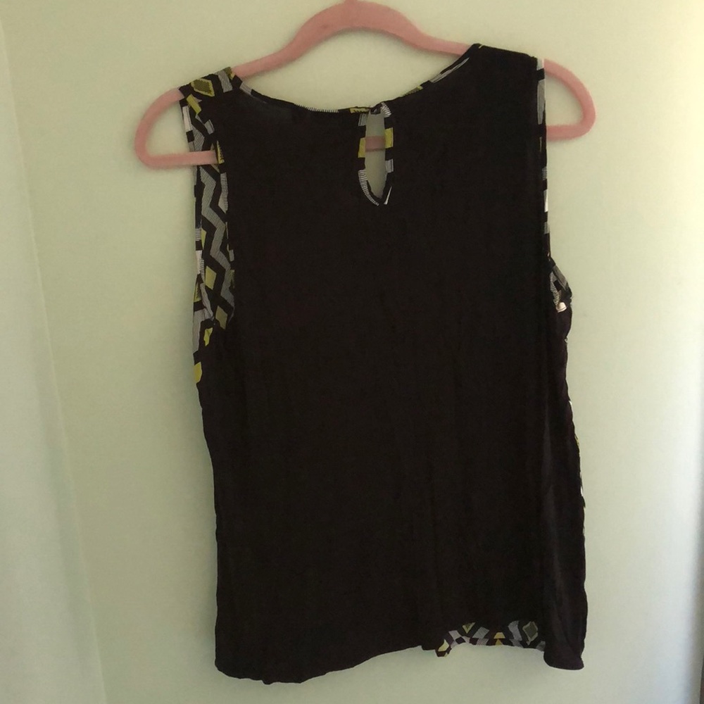 Women’s Patterned Tank Top - Picture 3 of 3